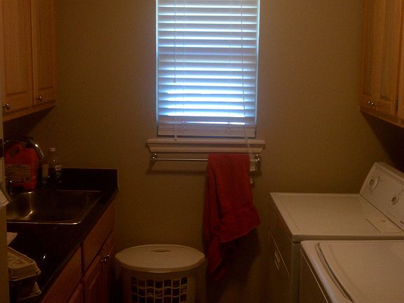 Laundry/Sink
