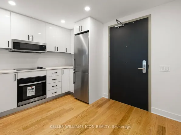 180 George St, Ottawa, ON