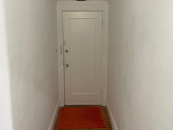 2nd image of 2810 Franklin St APT 16