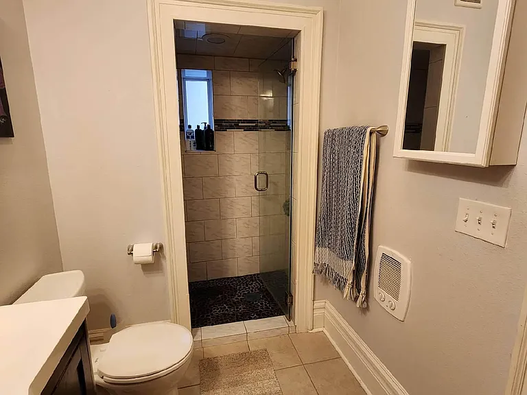 1601 E 22nd Ave #3 — Photo 5