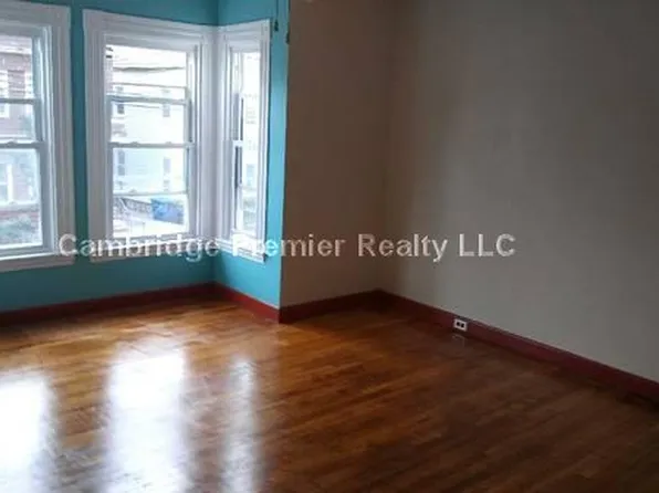 309 Washington St #2, Somerville, MA 02143