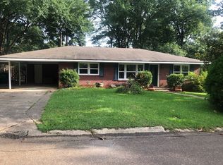 1129 N Magnolia Dr, El Dorado, AR 71730