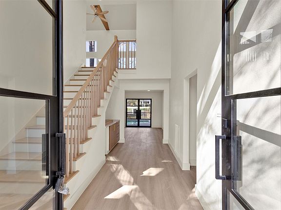 5th image of 20 Buttonbush Ct