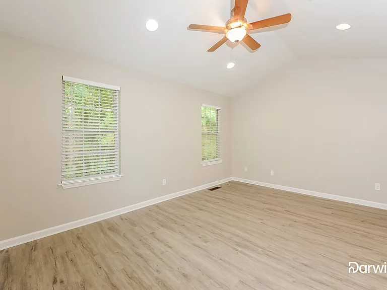 3855 Sunview Dr NW — Photo 5