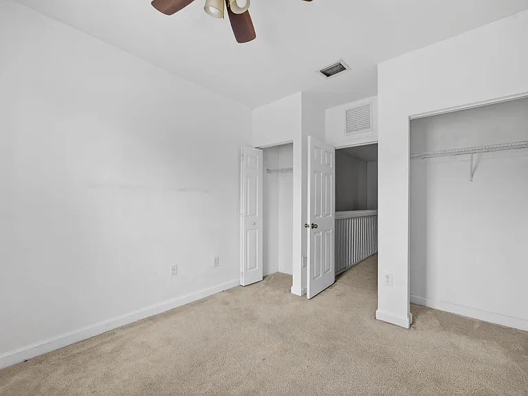 1575 NE 33rd Ave #105 — Photo 36