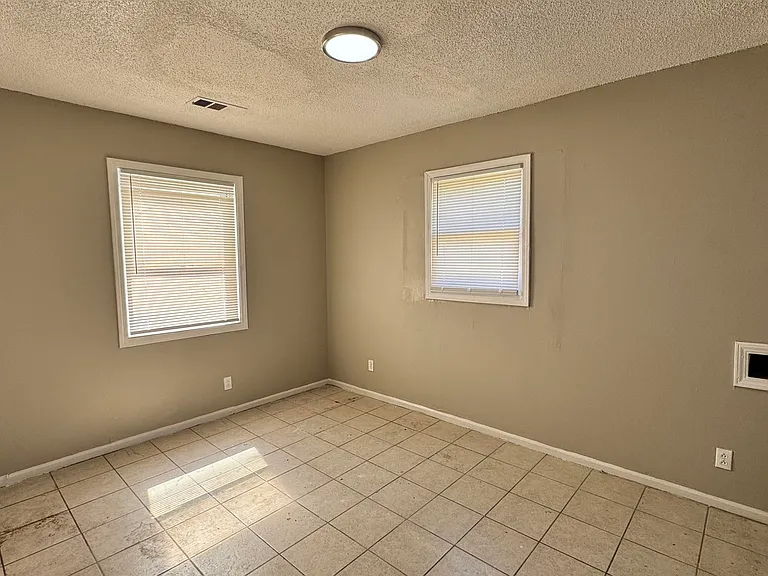 2434 Vollintine Ave — Photo 4