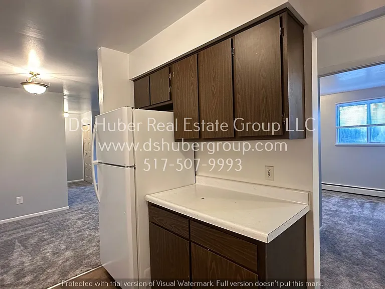 1016 E Greenlawn Ave — Photo 6