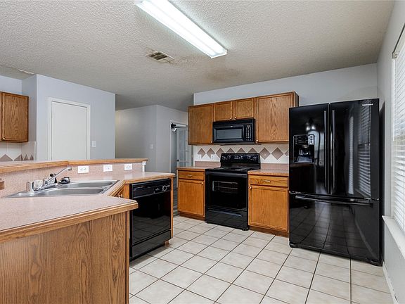 3rd image of 9804 Thomas Jefferson Dr