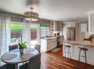 510 Turfwood Ln, Solana Beach, CA 92075