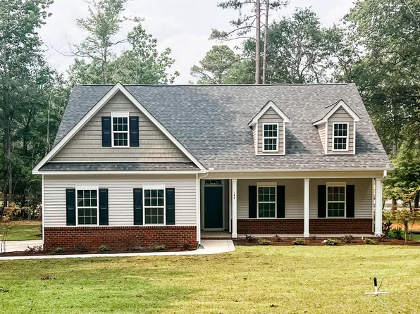 144 Lancashire Lane, West End, NC 27376