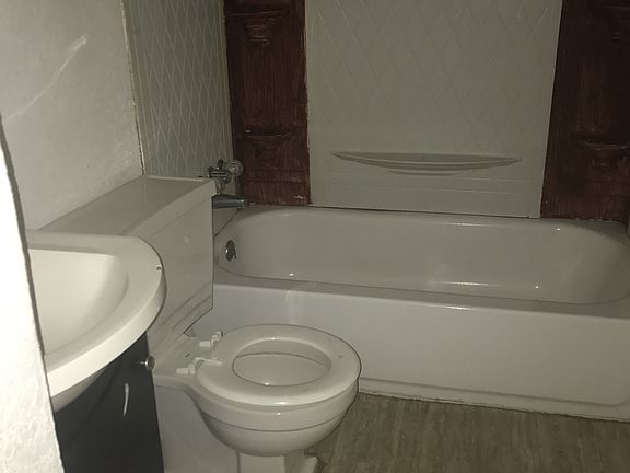 4th image of 705 Kingridge Pl