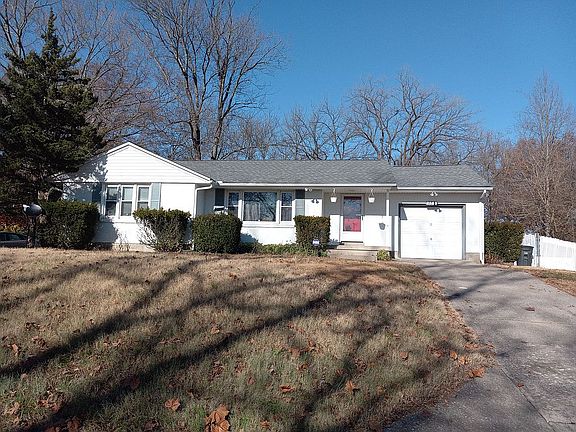 3rd image of 2140 W Cape Rock Dr