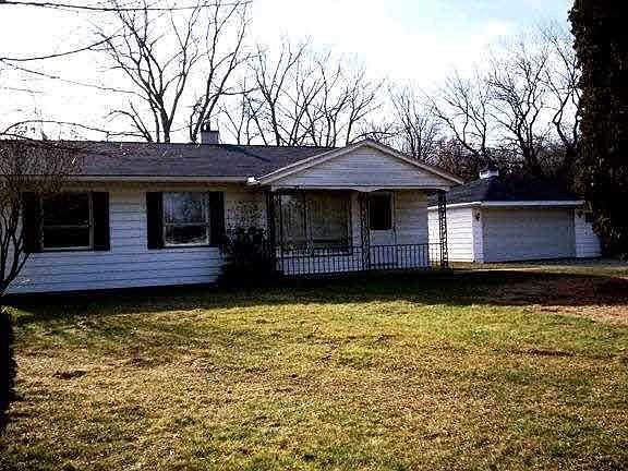 1st image of 1343 Redwood Ct