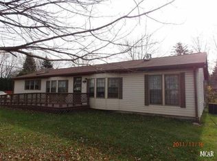 1293 Smith Rd, Temperance, MI 48182