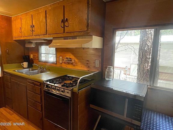 5th image of 1930 Larson Rd #34