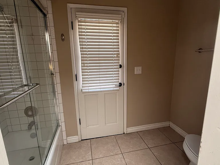 9409 High Oak Dr — Photo 23