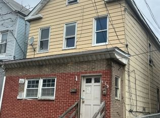 913 Bond St, Elizabeth, NJ 07201