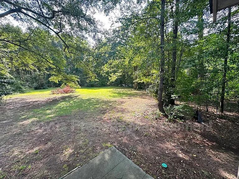 427 Adamson Ave — Photo 19