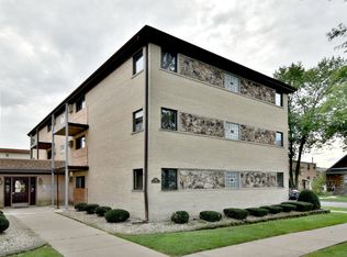 7623 W Altgeld St #1NW, Elmwood Park, IL 60707