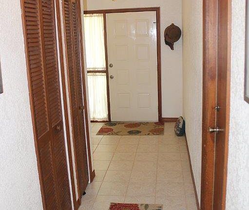 3rd image of 324 Bridle Path