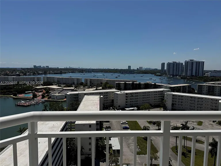 18041 Biscayne Blvd #1603 — Photo 13