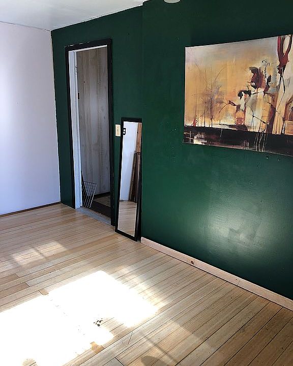 Living area; repainting now 
