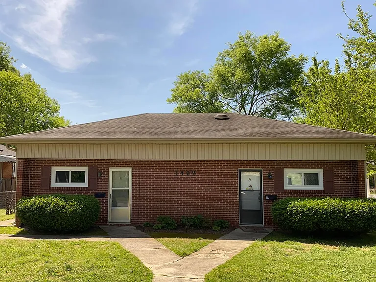 1402 Rison Ave NE — Photo 1