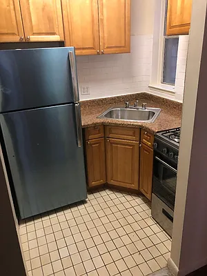 Rented by Eljay Realty, Co. | media 2