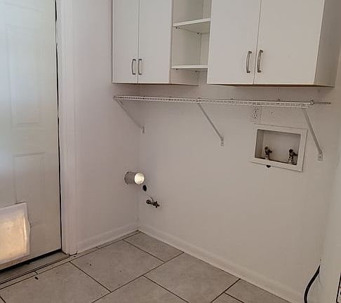 4th image of 644 Kings Towne Pl