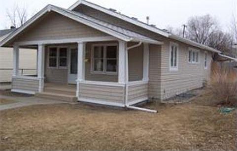 Front view of property