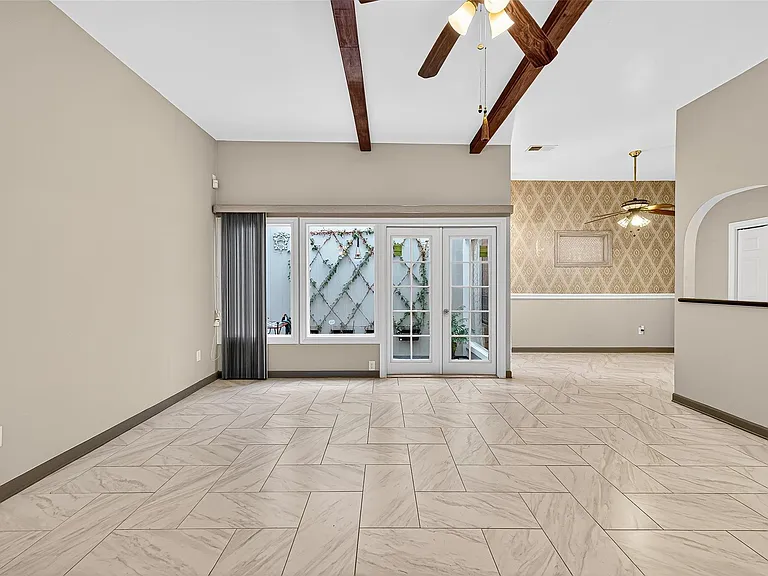 15068 Kimberley Ct — Photo 34