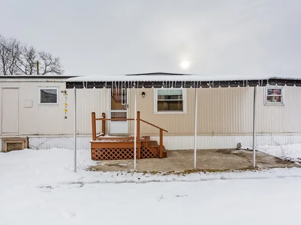 12 Gerald Dr, Middleboro, MA 02346