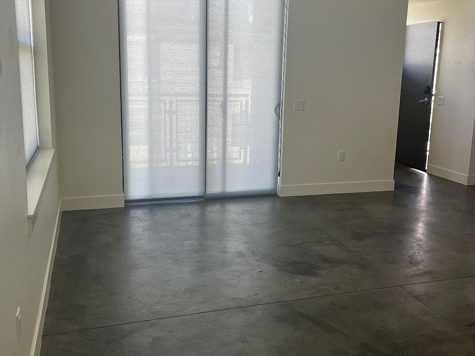 vic 1 bed lr_10282022