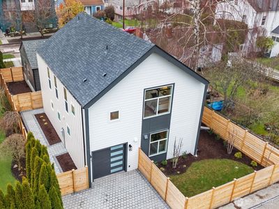 3436 33rd Avenue W, Seattle, WA, 98199