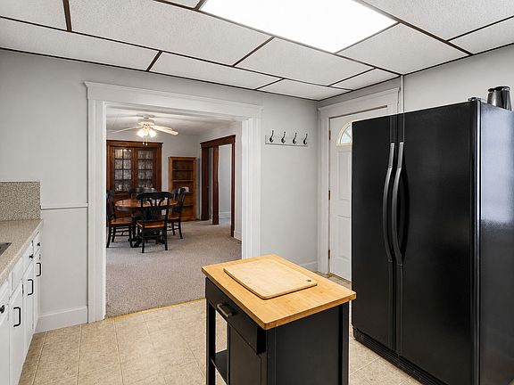 3rd image of 410 South St #D