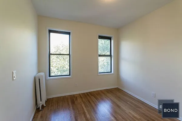 Rented by Bond New York | media 4