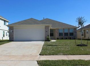 900 Desoto Dr, Richmond, TX 77406