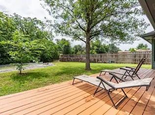 703 Oakridge Dr, Round Rock, TX 78681