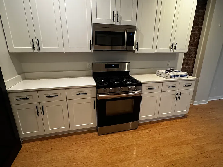 311 E 17th Ave — Photo 9