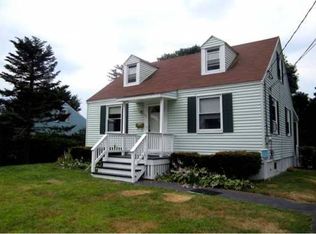 13 Farm Hill Rd, Cape Elizabeth, ME 04107