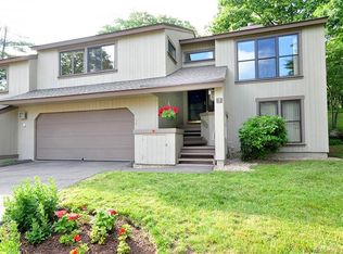 7 Conifer Ln #7, Avon, CT 06001