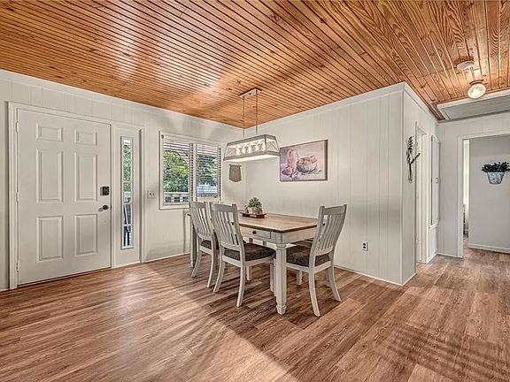 5th image of 8418 Spruce Dr