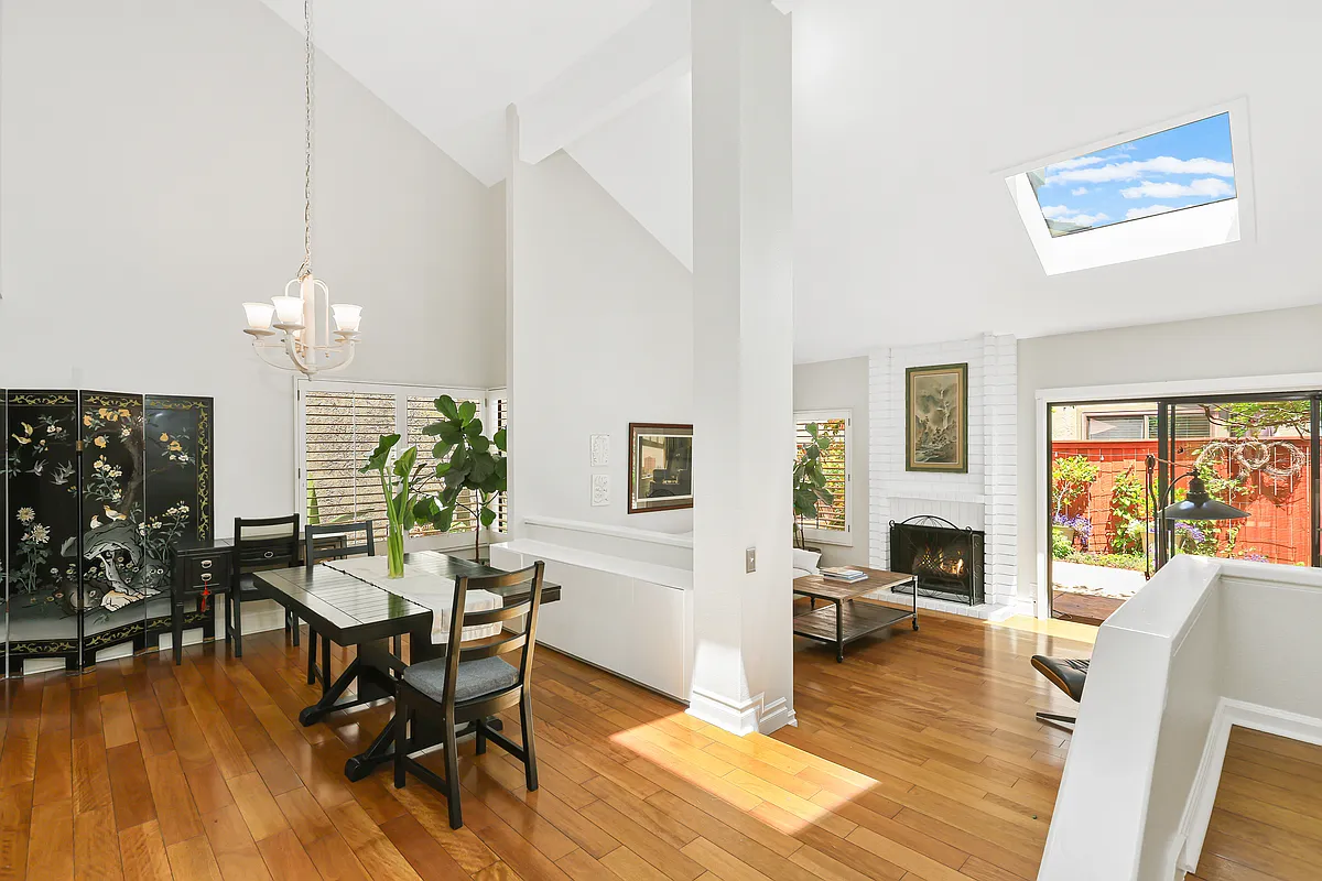 Building Photo - 73 Pinewood #37
