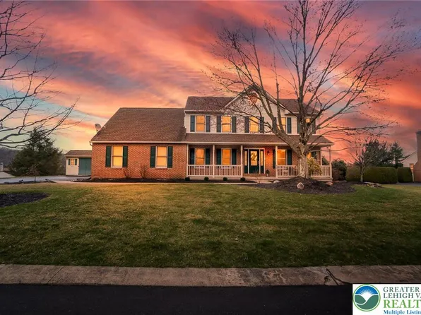 5477 Ashley Dr N, Laurys Station, PA 18059