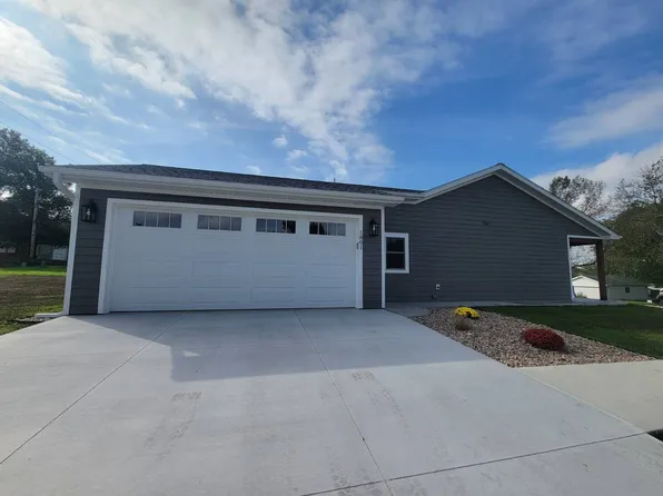 1801 P St, Auburn, NE 68305