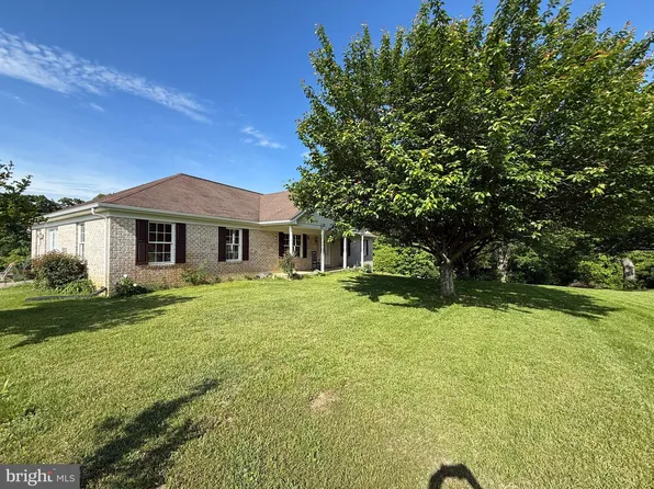 1510 E Refuge Church Rd, Stephens City, VA 22655