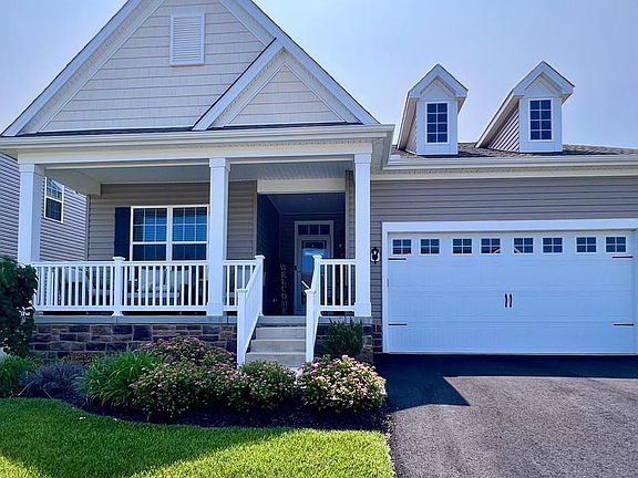 2nd image of 1143 Kayla Ln