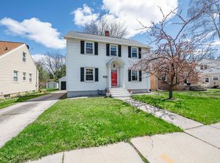 1109 12th Ave, Green Bay, WI 54304