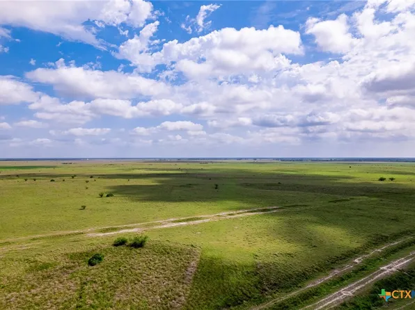 0 Fm 444, Inez, TX 77968