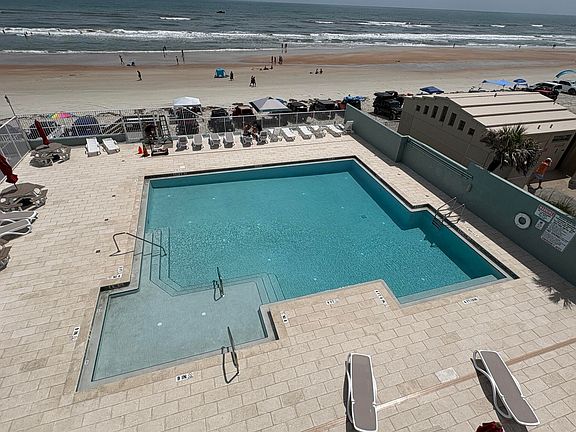 3rd image of 800 N Atlantic Ave #407